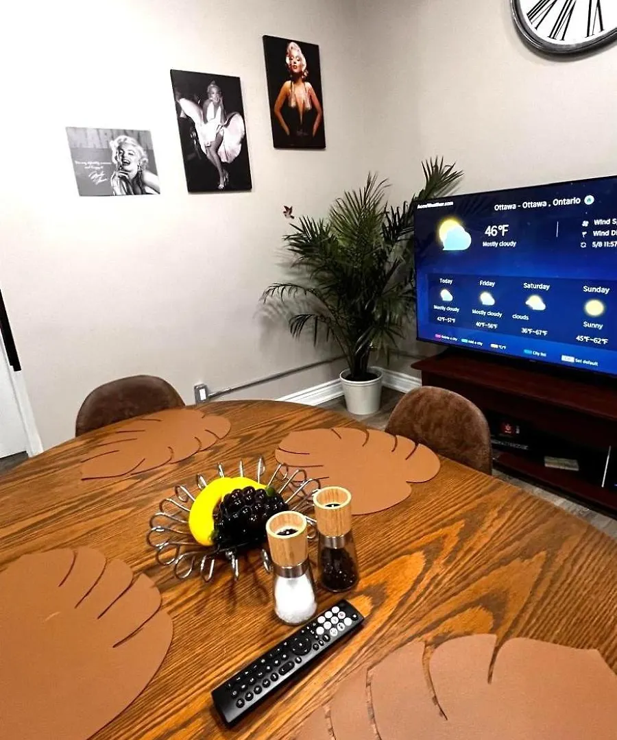 The Downtown Gem Toronto Apartment Homestay