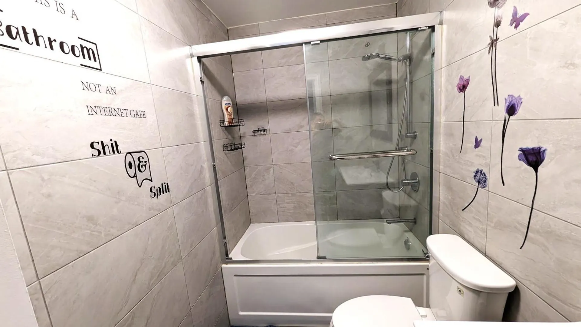 The Downtown Gem Toronto Apartment 0*,  Canada